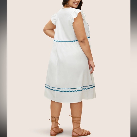 Bloomchic Color Embroidered Patchwork Flounce Sleeve Dress - Picture 2 of 2